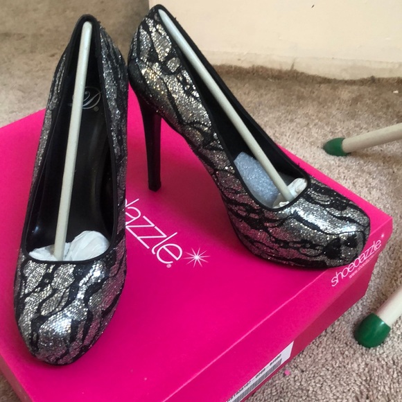 Black and silver shoes - Picture 1 of 1